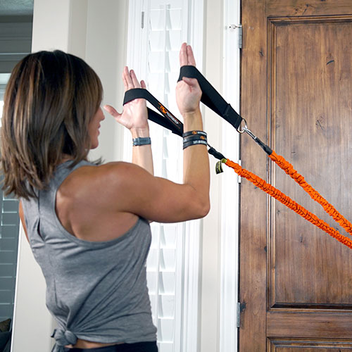 Stroops trainer Aly Doing open hand curls